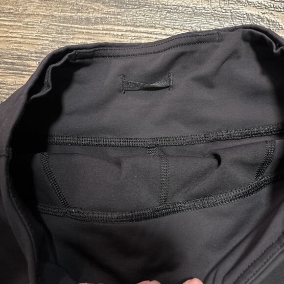 Lululemon Black Leggings Camo Soul Cycle Skull Womens Size 4 Capris Cropped - Picture 8 of 8